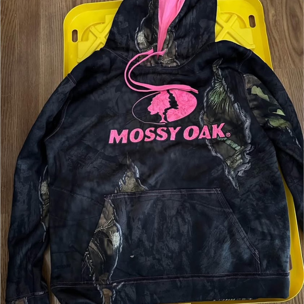 Mossy Oak Black and Pink Sweatshirt Hoodie